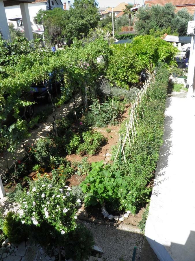Apartman Mia Biograd Biograd Na Moru Exterior photo